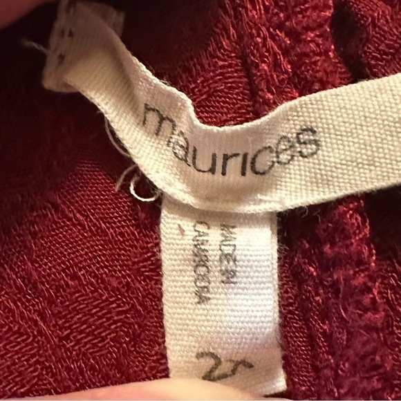 EUC Maurices Maroon Colored Blouse. Size 2xl - Picture 3 of 5